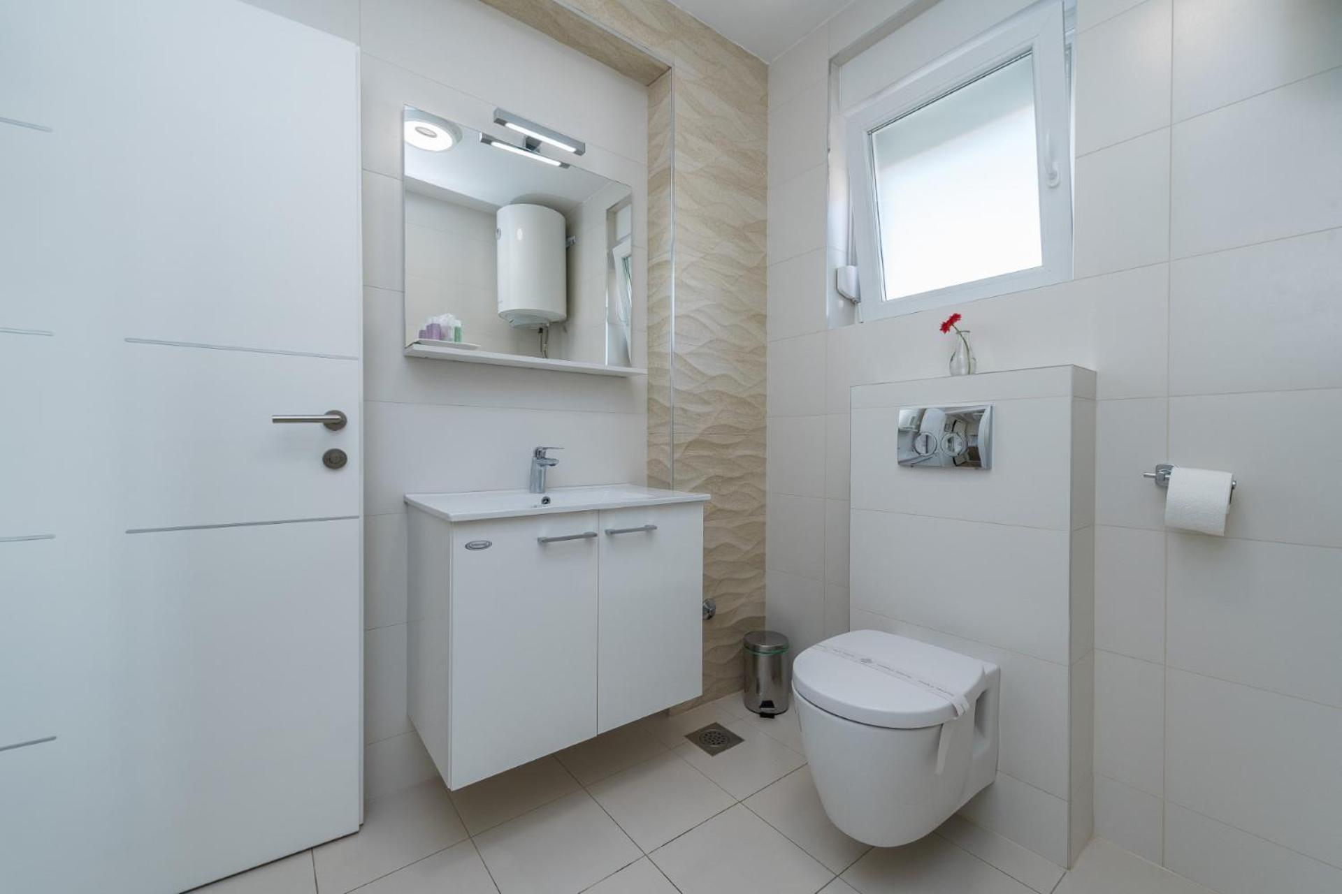 Apartments & Rooms Danivan Pool Villas B Новаля Стая снимка