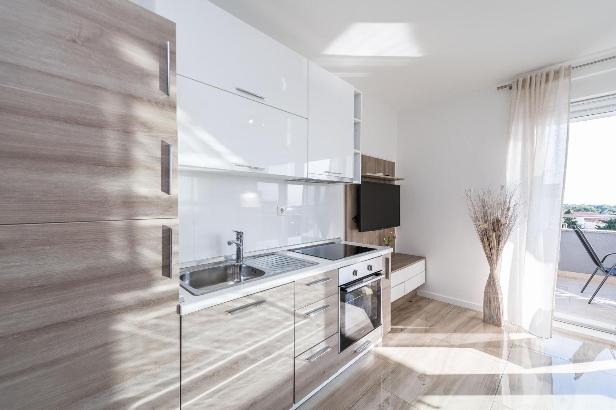 Apartments & Rooms Danivan Pool Villas B Новаля Стая снимка